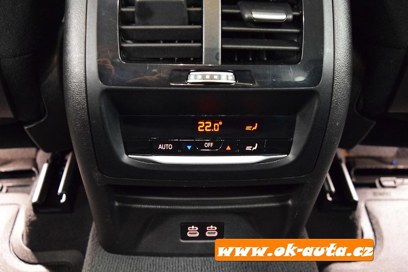BMW X3 2.0d xDRIVE MILDHYBRID 2021 - fotka 32 z 72