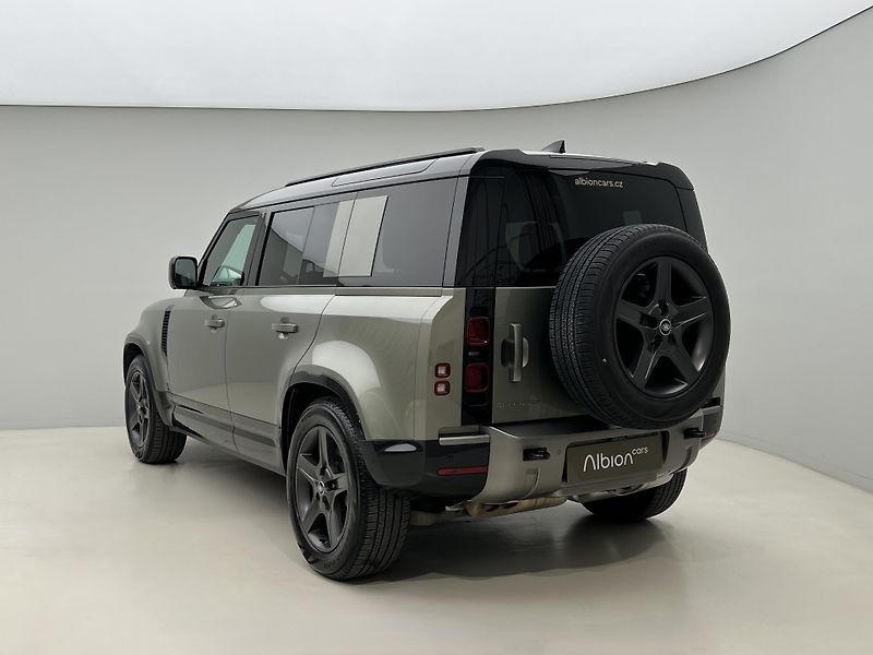 Land Rover Defender 110 D300 X-DYNAMIC SE AWD AUT  - fotka 10 z 46