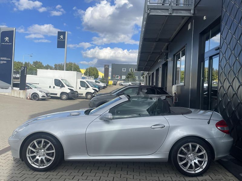 Mercedes-Benz SLK 200 KOMPRESSOR 1.8 120 kW - fotka 22 z 22