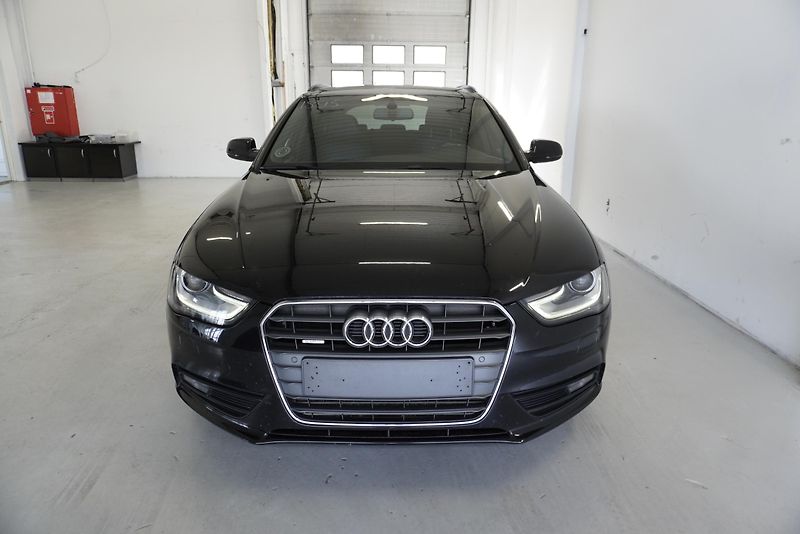 Audi A4 (2013) 2.0 TFSI 165kW QUATTRO STRONIC - fotka 2 z 34