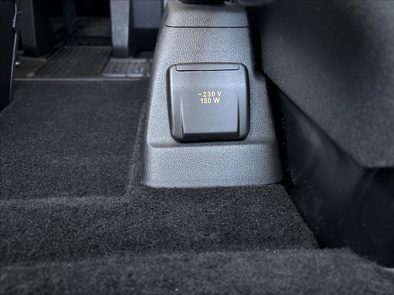 Ford Tourneo Custom 2,0 136kW TitaniumX L2 Webasto - fotka 36 z 36