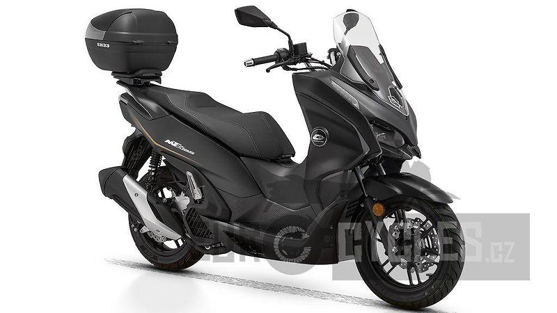 QJ Motor (2026) MTX 125 Hybrid + top box - fotka 1 z 25