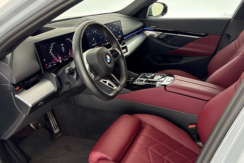 BMW Řada 5 540d xDrive Sedan - fotka 6 z 24