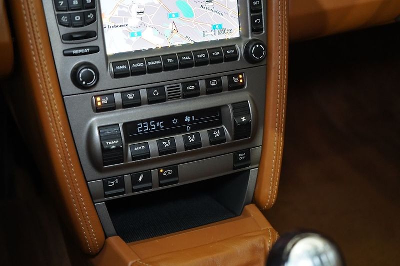 Porsche 911 Carrera S, Manuál, Bose, Navi - fotka 33 z 40