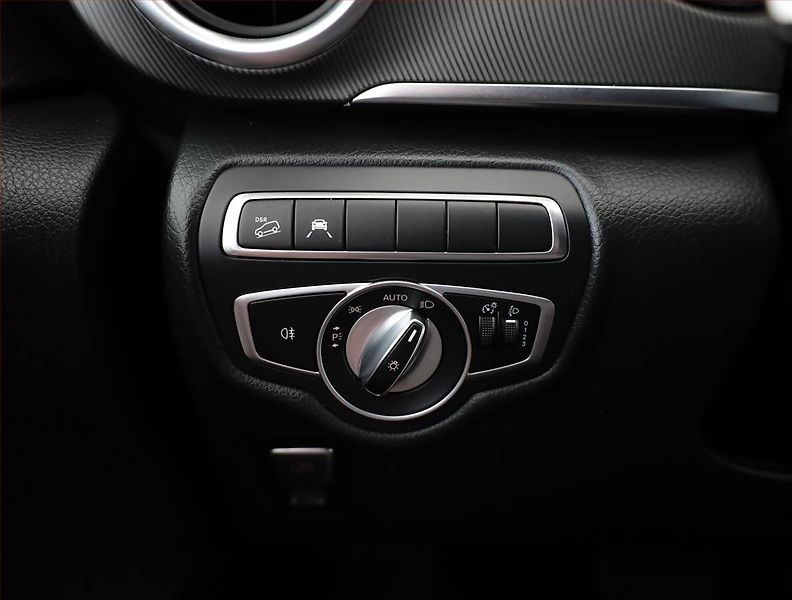 Mercedes-Benz Třídy V (2018) 250 d 4MATIC, DPH - fotka 13 z 19