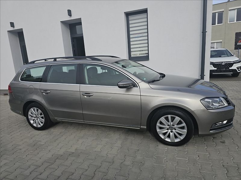 Volkswagen Passat B VII 1,4 TSi Comfortline - fotka 5 z 45
