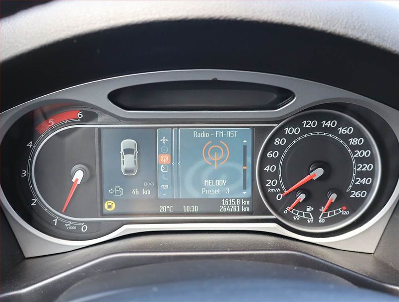 Ford Mondeo (2009) 2.2 TDCI, po STK, zamluveno - fotka 11 z 15