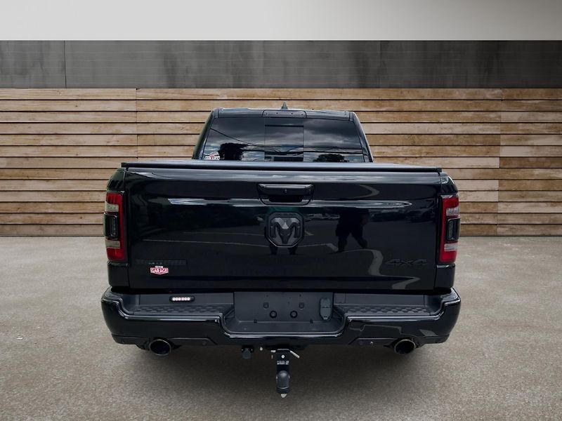 Dodge RAM (2022) +HEMI+BLACK EDITION+AIR LIFT+ - fotka 4 z 21