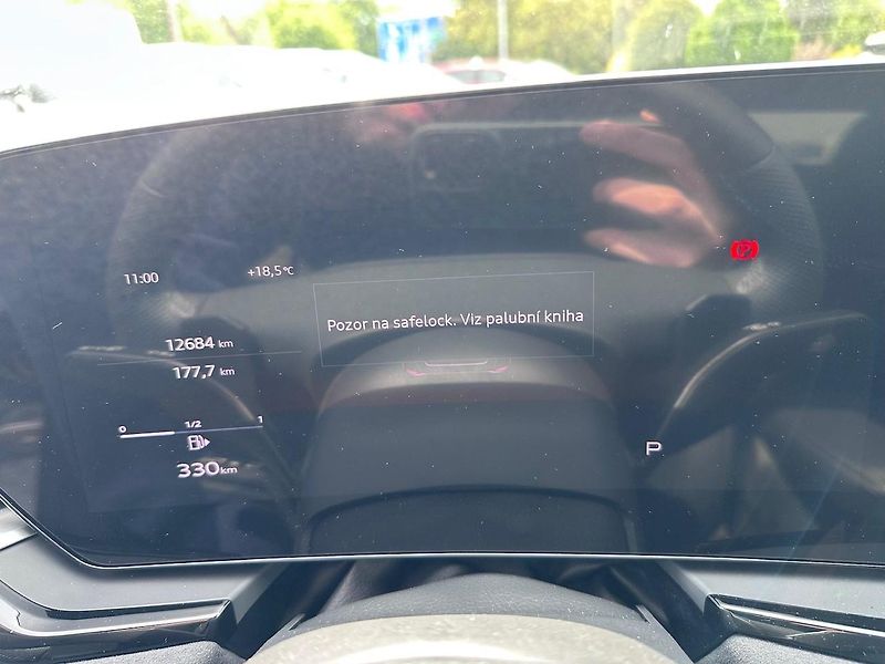 Audi A5 2,0 TDI aut.4x4  - fotka 12 z 18