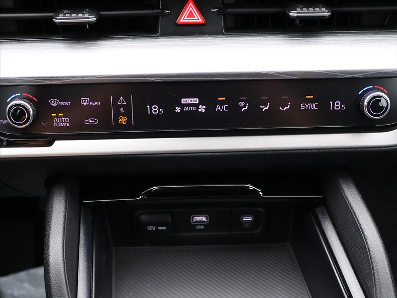 Kia Sportage 1,6 T-Gdi 118kW Exclusive DPH - fotka 26 z 36