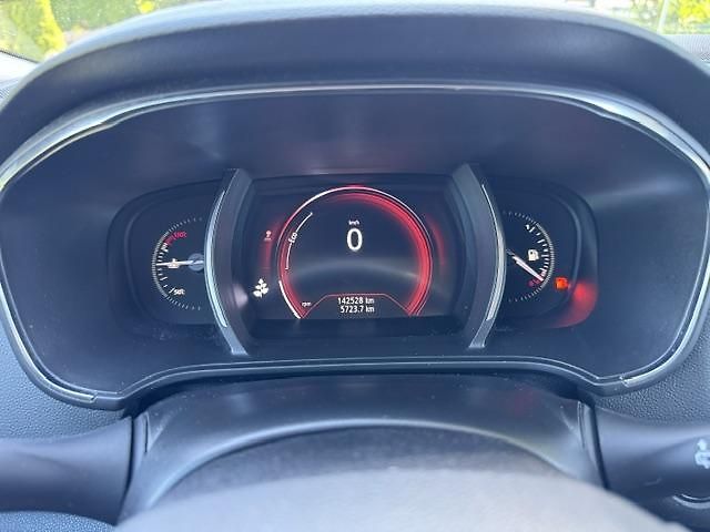 Renault Mégane (2019) 1.3 TCe Limited, NOVÝ MOTOR! - fotka 18 z 35