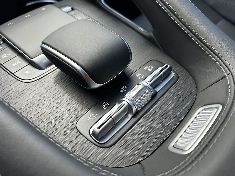 Mercedes-Benz GLS 450d 4MATIC AMG AIRMATIC ZÁRUK - fotka 31 z 39