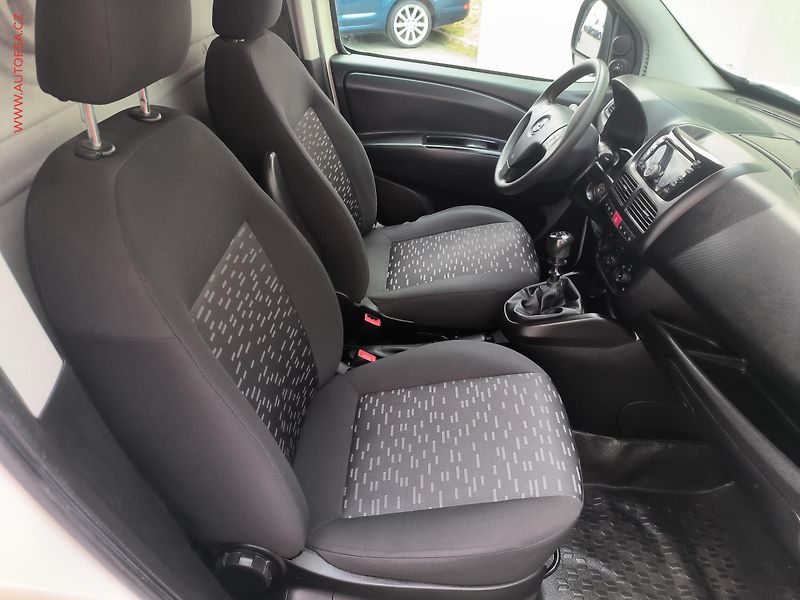 Opel Combo (2016) 1.6CDTi MAXi, ČR - fotka 19 z 19