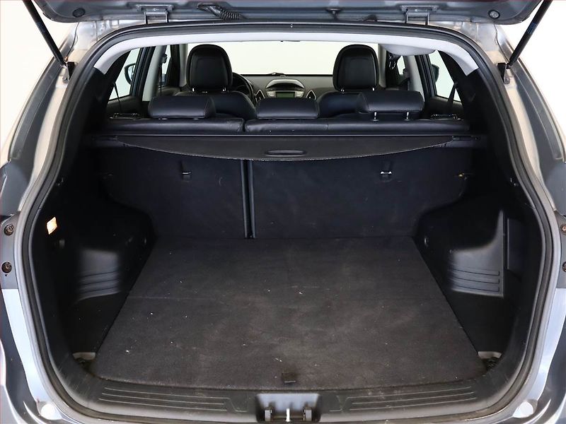 Hyundai ix35 (2013) 2.0 GDI, Serv.kniha, Kůže - fotka 11 z 16