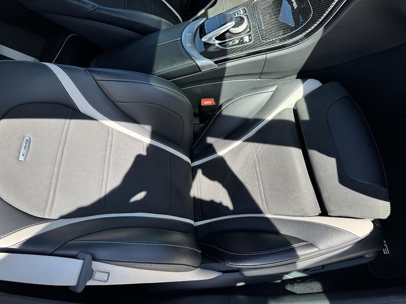 Mercedes-Benz Třídy C (2017) C63S AMG V8 Biturbo  - fotka 49 z 55
