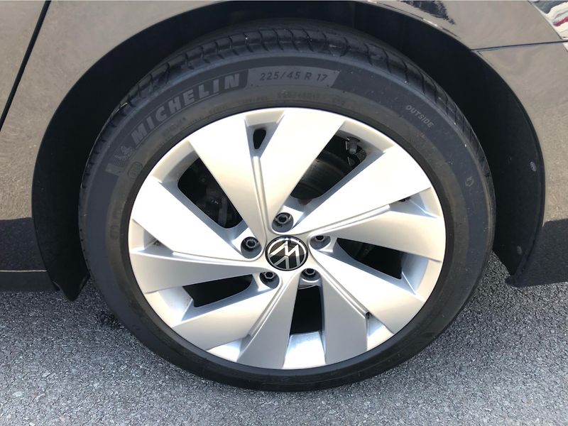 Volkswagen Golf Style 2.0 TDI 110 kW DSG Varia - fotka 14 z 28