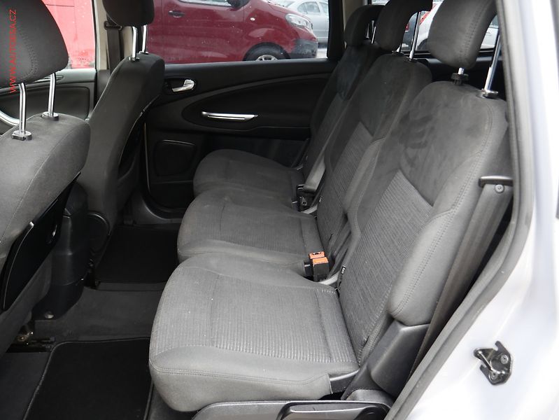Ford Galaxy (2011) 2.0 TDCi, AC, temp - fotka 10 z 15