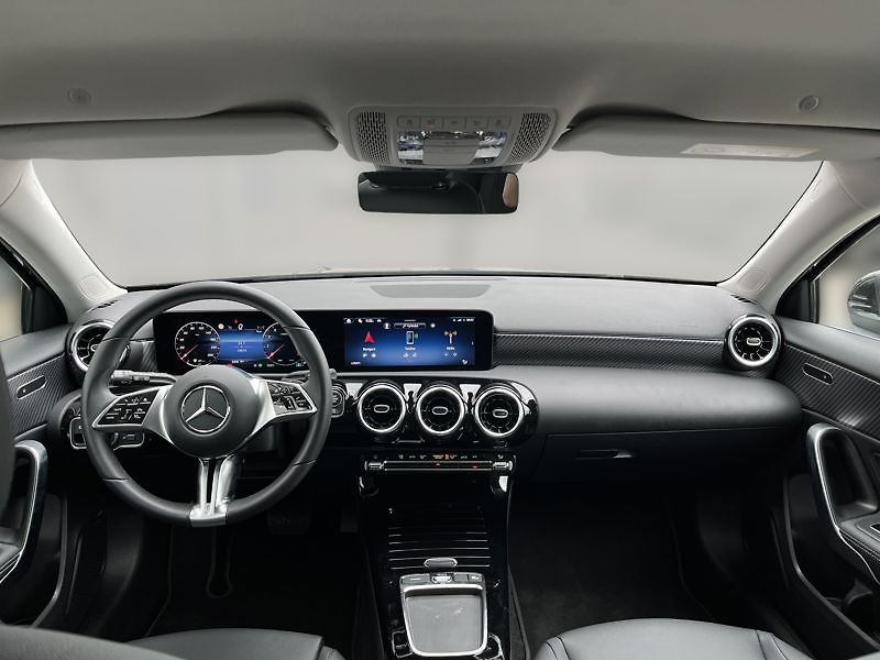 Mercedes-Benz Třídy A A-Třída 200 Progressive Advanc - fotka 14 z 21