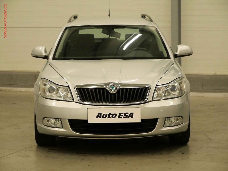 Škoda Octavia (2011) 1.4 TSI, AC, temp - fotka 2 z 22