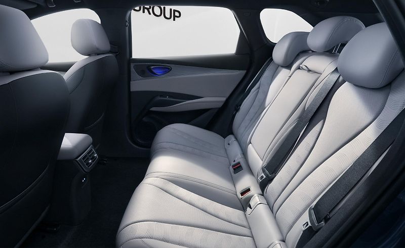 BYD Seal 6 (2026) DM-i Touring comfort V2L - fotka 6 z 11