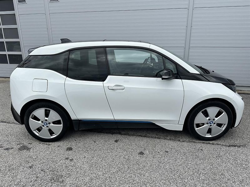 BMW i3 BEV - fotka 3 z 9