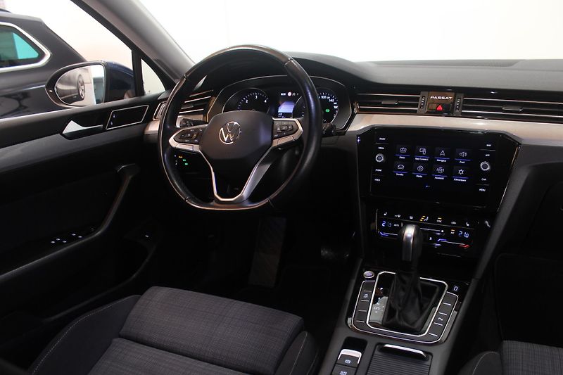 Volkswagen Passat (2021) 2.0TDI DSG LED Nez.Topení - fotka 32 z 36