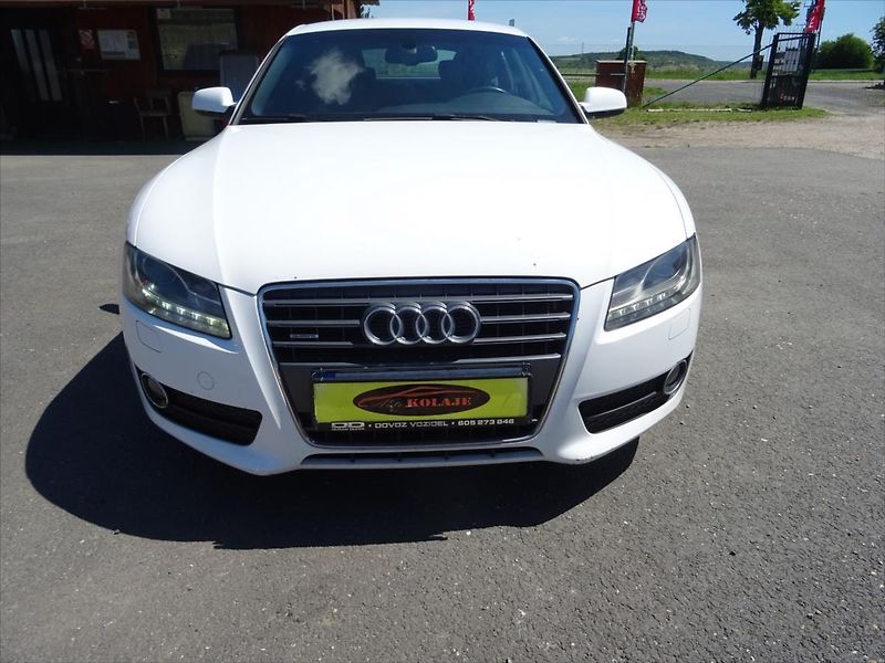 Audi A5 2,0 155 kW TFSi  S- Line - fotka 29 z 29