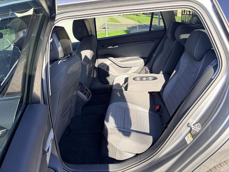 Škoda Superb SELECTION 2.0TDI 110KW DSG LED - fotka 57 z 68