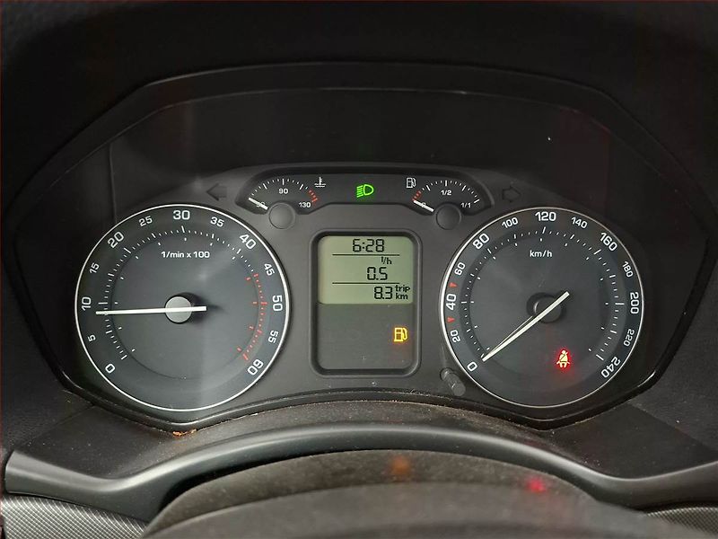Škoda Octavia (2006) 1.9 TDI, Tempomat - fotka 11 z 13