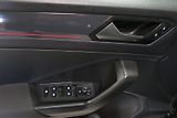 Volkswagen T-Roc (2019) Sport 1.5 TSI 110 kW manuál - náhled 9