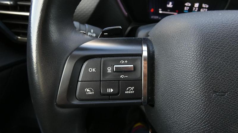 Citroën C5 X 1.6 PureTech 180 EAT8 Shine - fotka 11 z 23