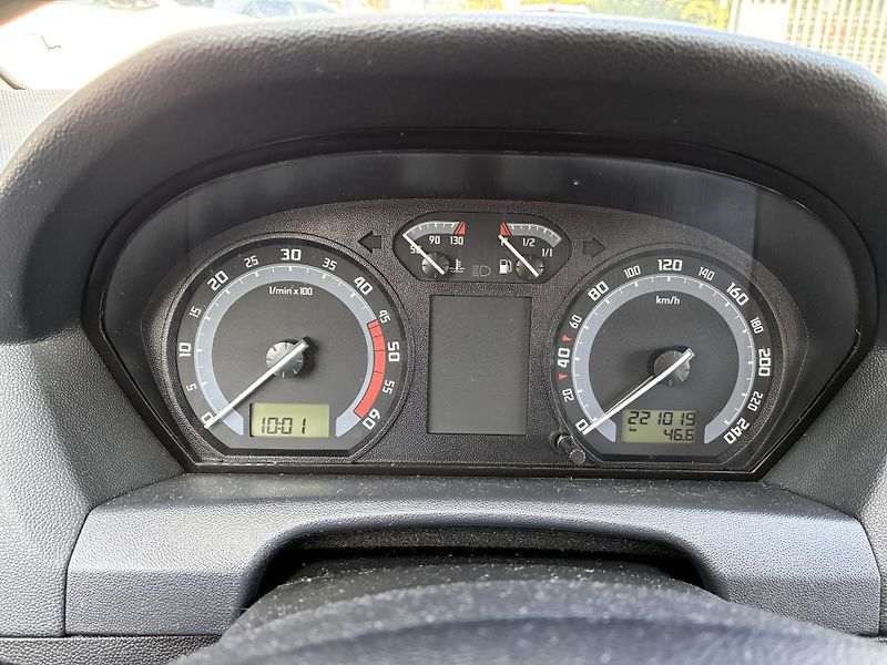 Škoda Fabia Kombi 1.9TDi 74kW ELEGANCE     - fotka 15 z 22