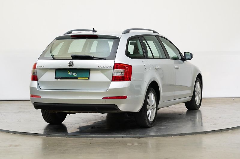 Škoda Octavia - fotka 2 z 25