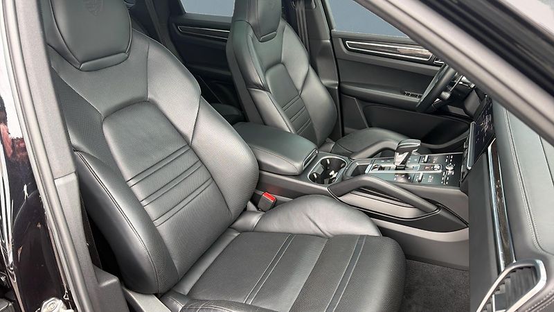 Porsche Cayenne S - fotka 17 z 29