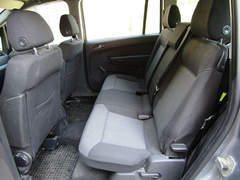 Opel Zafira (2006) 1.9 CDTi 88kW - fotka 21 z 33