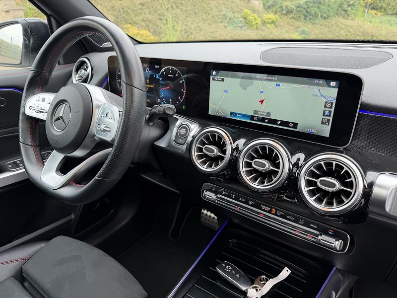 Mercedes-Benz GLB 250 165kW 4MATIC AMG LINE  - fotka 20 z 25