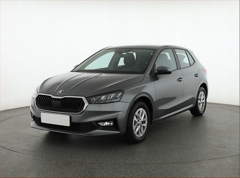 Škoda Fabia (2023) Ambition 1.0 TSI, Serv.kniha - fotka 2 z 19
