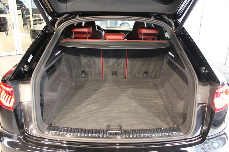 Audi SQ8 V8 320 kW quattro ACC/B&O/Matr - fotka 27 z 30