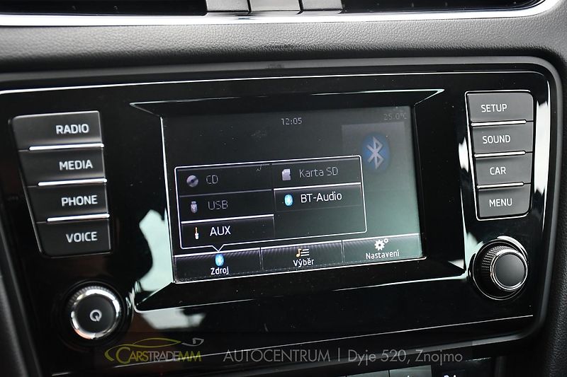 Škoda Octavia 2.0TDi PDC KESSY  - fotka 27 z 38