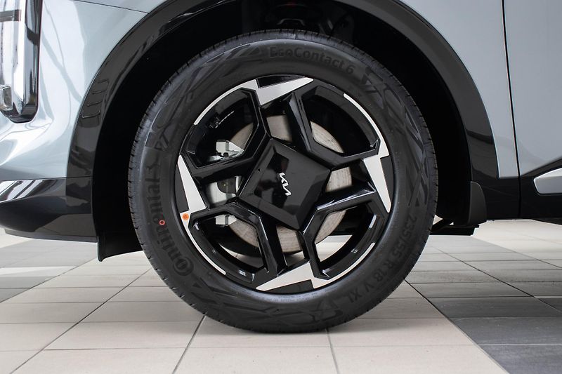 Kia Sportage TOP 1.6 T-GDI GPF 7DCT 4x2 - fotka 16 z 16