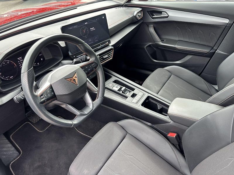 Cupra Formentor (2024) 1.5 TSI DSG - fotka 7 z 32