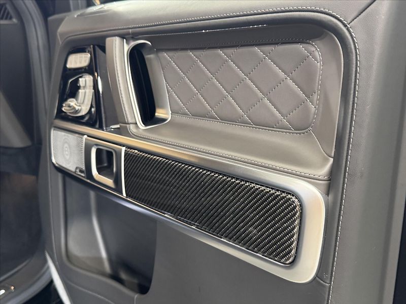 Mercedes-Benz Třídy G 63 AMG STRONGER THAT TIME - fotka 21 z 30