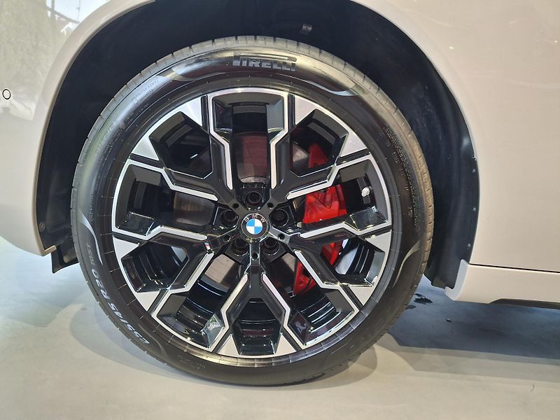 BMW X3 M50 xDrive - fotka 7 z 42