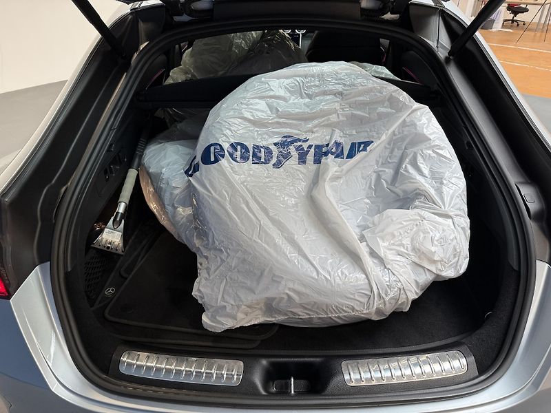 Mercedes-Benz GLC 300 de 4MATIC Coupe - fotka 12 z 15