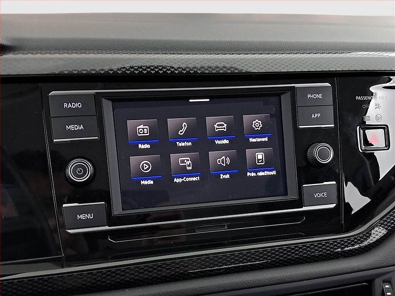Volkswagen Taigo (2023) 1.0 TSI - fotka 15 z 19