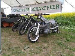 Závody Socialistik Dragster.