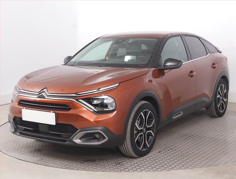 Citroën ë-C4 (2021) 50 kWh, SoH 90% - fotka 2 z 18