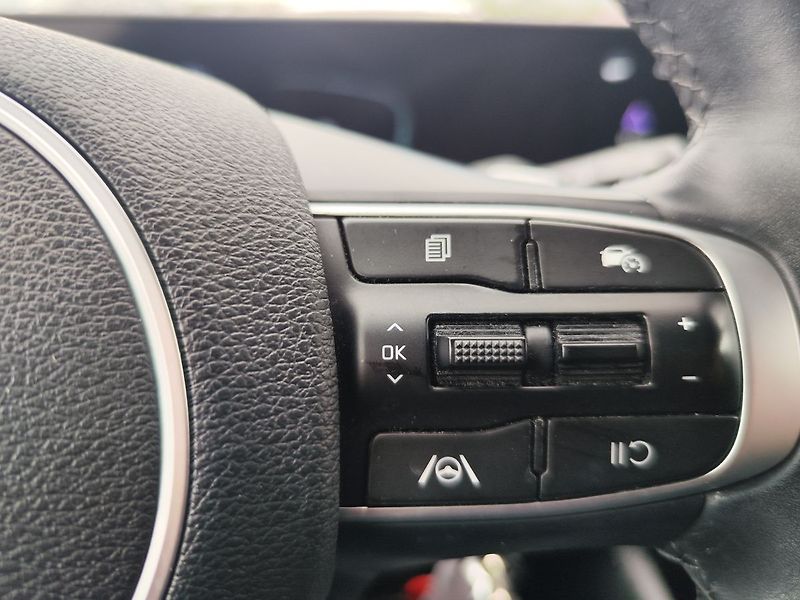 Kia Sportage 1.6 T-GDi/118kW Exclusive DCT - fotka 25 z 32