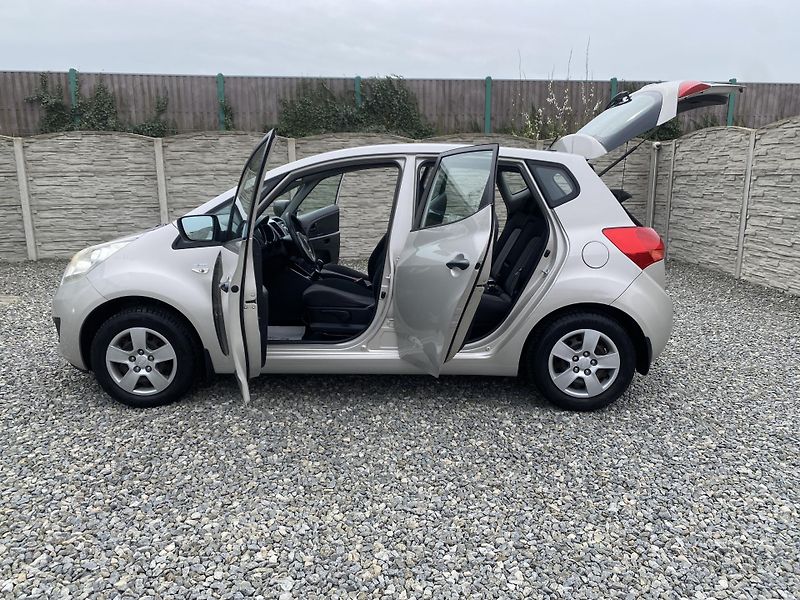 Kia Venga 1.4i 16v 90PS KLIMA SERVIS!!!  - fotka 133 z 144