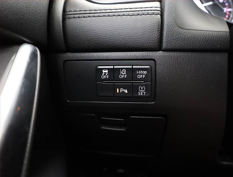 Mazda 6 (2017) 2.0 Skyactiv-G, ČR,1.maj - fotka 17 z 20